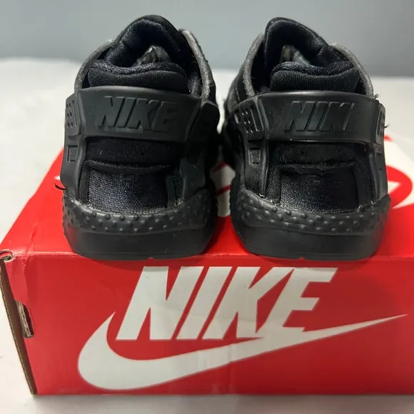 Bundle of 2 Nike Huarache Run (TD) Sneakers Toddler Shoes Black White Size 6C