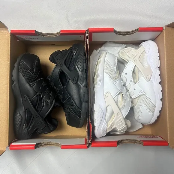 Bundle of 2 Nike Huarache Run (TD) Sneakers Toddler Shoes Black White Size 6C