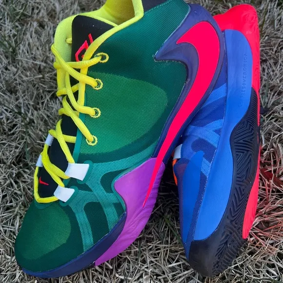CLEAN Nike Zoom Freak 1 “What The” size 13 Mens shoes