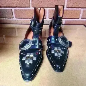 Coach Restored Cut Out Western Creeper Bootiesize 5.5B color is black