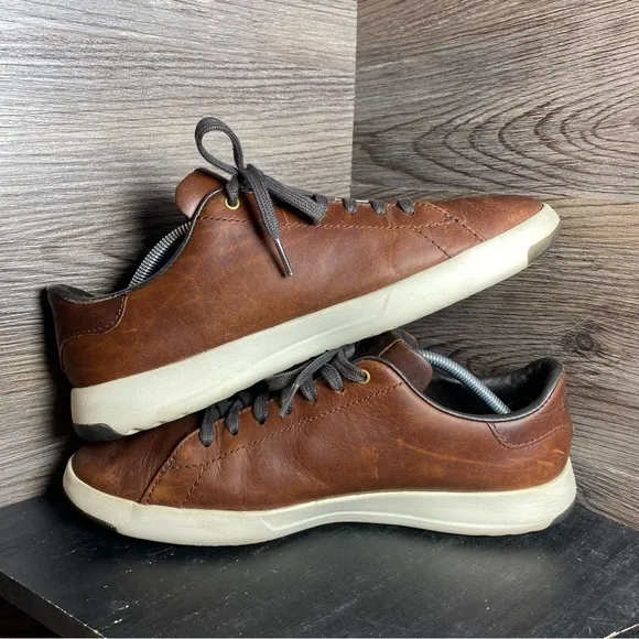 Cole haan grand pro brown leather lace tennis sneakers