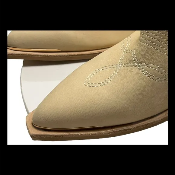 DOLCE VITA Nashe Leather Western Vanilla Nubuck Booties Stocked Heel 2-Tone 6.5