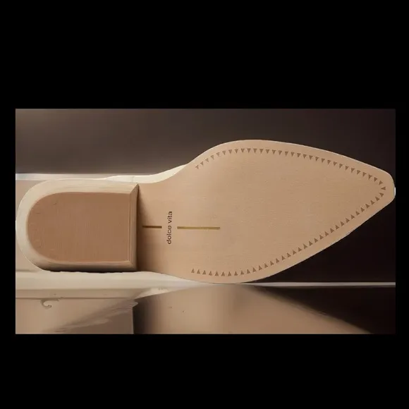 DOLCE VITA Nashe Leather Western Vanilla Nubuck Booties Stocked Heel 2-Tone 6.5