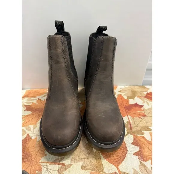 Dr. Martens Cadence Leather Heeled Chelsea Boots Womens Size 8