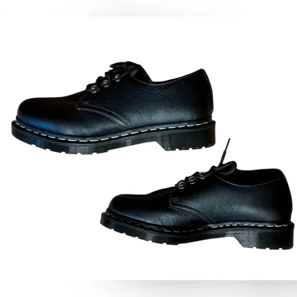 Dr Martens Women's 1461 Hardware Virginia Leather Oxford Shoes Size 9 NWOT