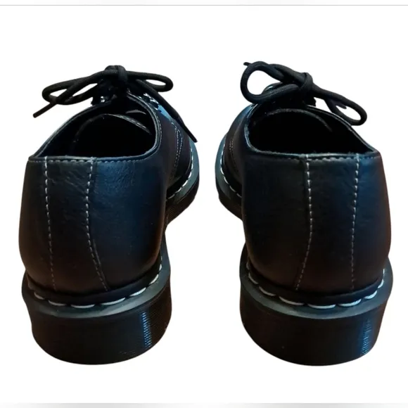 Dr Martens Women's 1461 Hardware Virginia Leather Oxford Shoes Size 9 NWOT