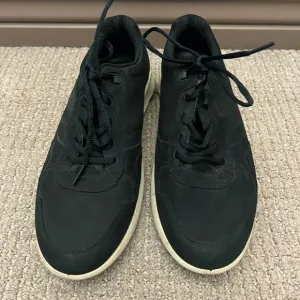 Ecco men's size 43 Danish Design black gym shoes