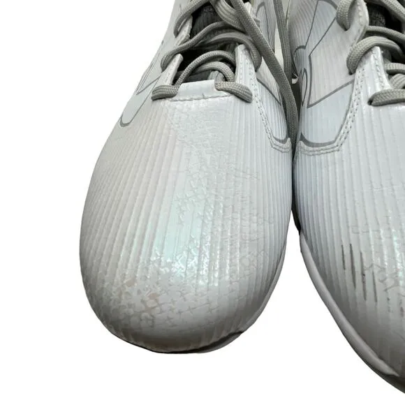 Football Cleats Under Armour Men UA Fierce D White Silver Iridescent 13.5 Flawed