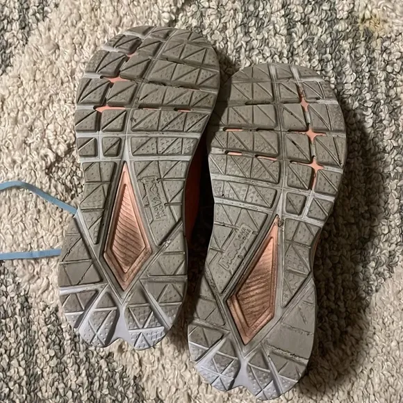 Hoka Mach5