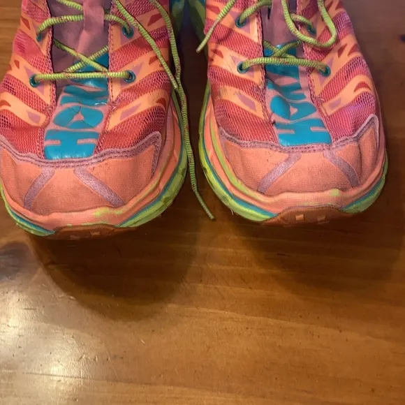 Hoka One One Speedgoat Trail Running Sneaker Shoe - Womens size 10.5 Neon Coral