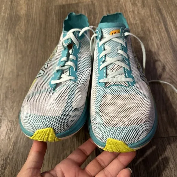 Hoka One One Unisex Cielo Road Running Sneaker Shoes, Men 9.5 / women 11 SAMPLE
