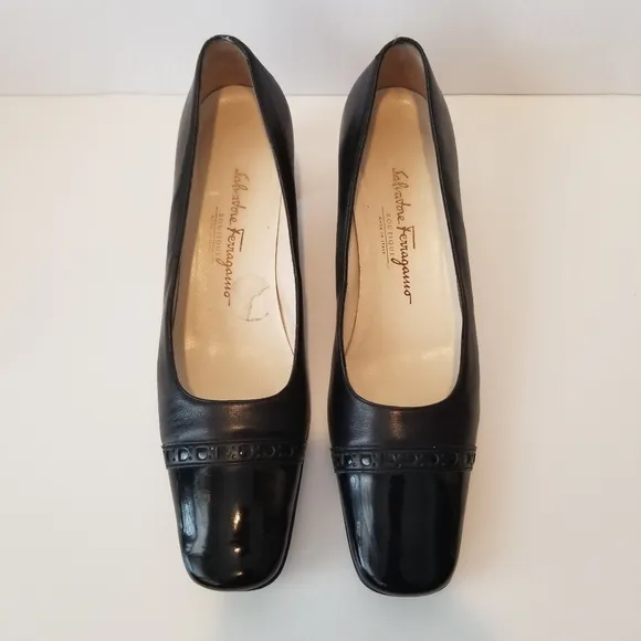 Host Pick Salvatore Ferragamo Black Court Shoes