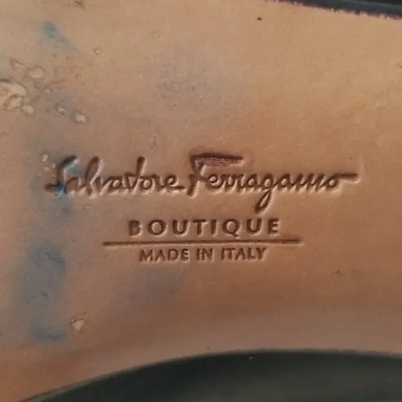 Host Pick Salvatore Ferragamo Black Court Shoes