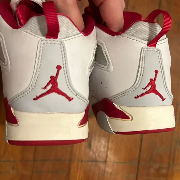HP 🎉 Nike Jordan Flight FLT Club ‘91 PS SZ 1.5 Youth white Mystic Hibiscus