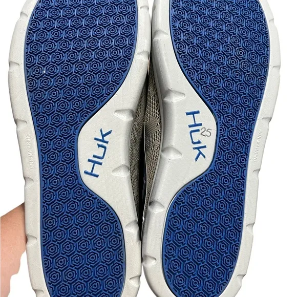 Huk Running Lakes Performance Brewster Slip On Tan Shoes Size 9