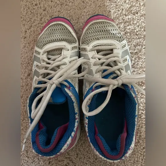 Hummel Y2K 6.5 Blue and Pink Running Shoes