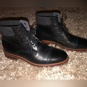 Johnston &amp; Murphy 1850s J&amp;M Karen’s Cap Black Boots In VGUC Size 10.5