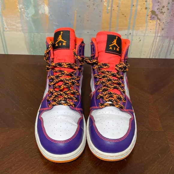 Jordan 1 Retro Tasmanian Devil  Phoenix Suns Court Purple/Bright Crimson…