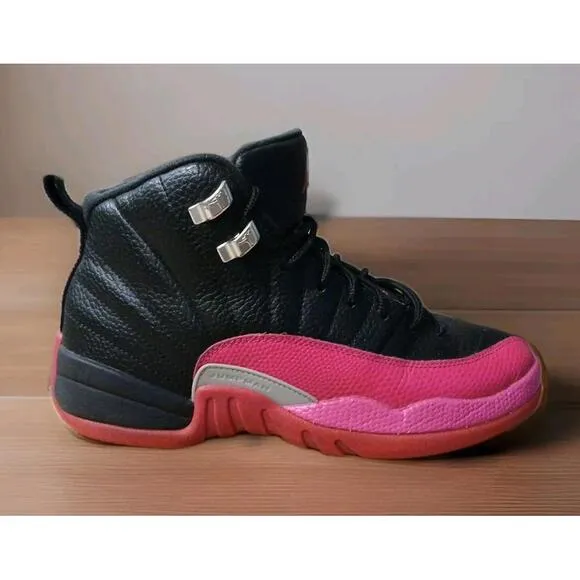 Jordan 12 Retro Size 6.5y GS &quot;Deadly Pink&quot; 510815-026