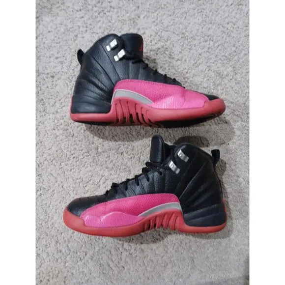 Jordan 12 Retro Size 6.5y GS &quot;Deadly Pink&quot; 510815-026