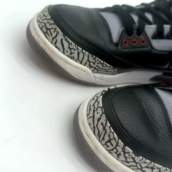 Jordan 3 Retro OG Mid Black Cement Mens Size 10.5 EUC