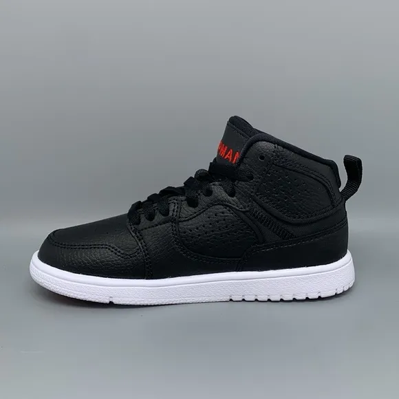 Jordan Access PS Black Gym Red Shoes AV7943-001 Kids Sz 11C