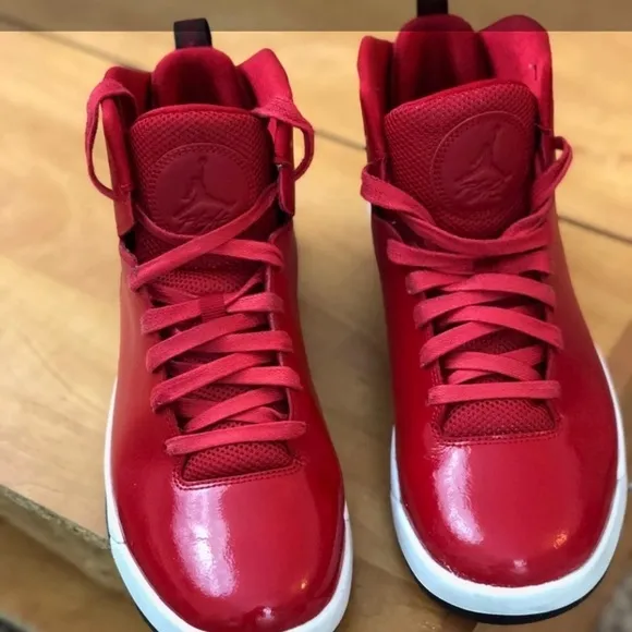 Jordan Air Imminent Gym Shoe Mens - Red/Black/White Size 9.5
