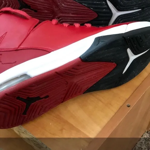 Jordan Air Imminent Gym Shoe Mens - Red/Black/White Size 9.5