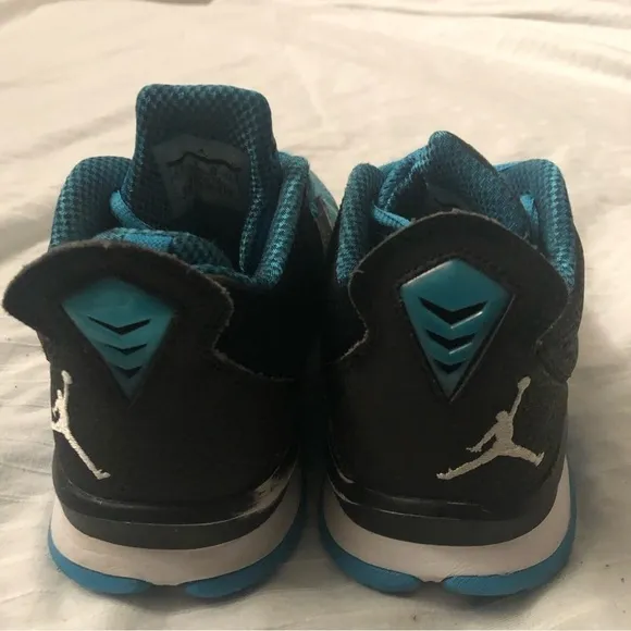 Jordan CP3.VII Dark Powder Blue Grade School 616807-008  Boys Size 6.5Y *RARE*