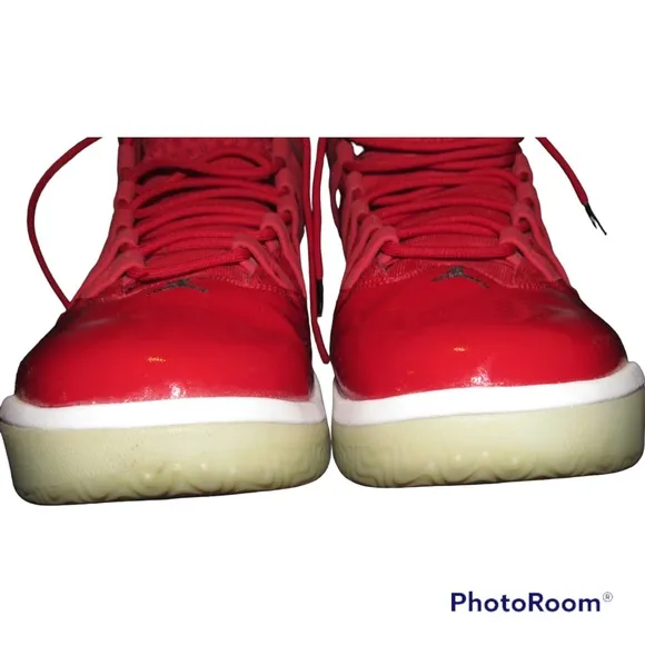Jordan Max Aura sneaker Shoes ( basketball gym red) for men