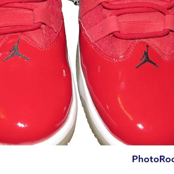 Jordan Max Aura sneaker Shoes ( basketball gym red) for men