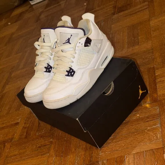 Jordan Retro 4's Court Purple