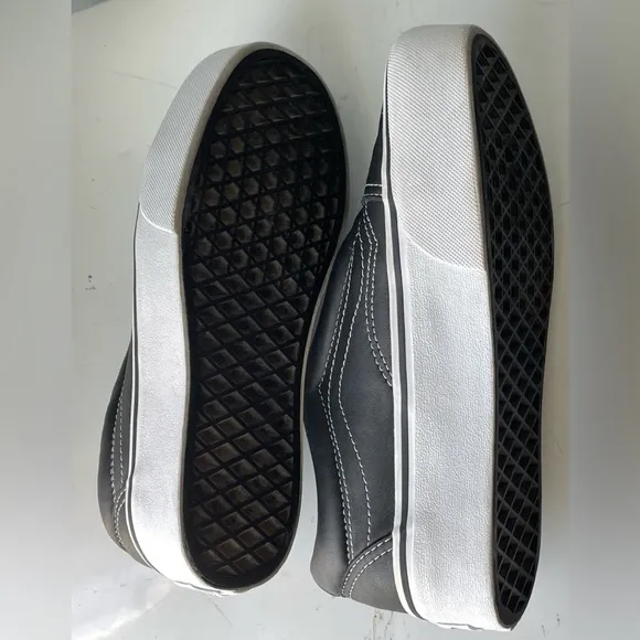 Karl Lagerfeld x Vans Shoes 4.5 Great Condition HOT item! KL Rare Hard to Find!!