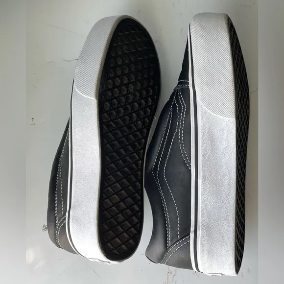 Karl Lagerfeld x Vans Shoes 4.5 Great Condition HOT item! KL Rare Hard to Find!!