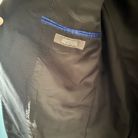 Kenneth Cole Reaction Black Blazer Size 46L