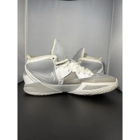 Kyrie Infinity TB ‘Wolf Grey’ Sz11 SKU DO9616 001
