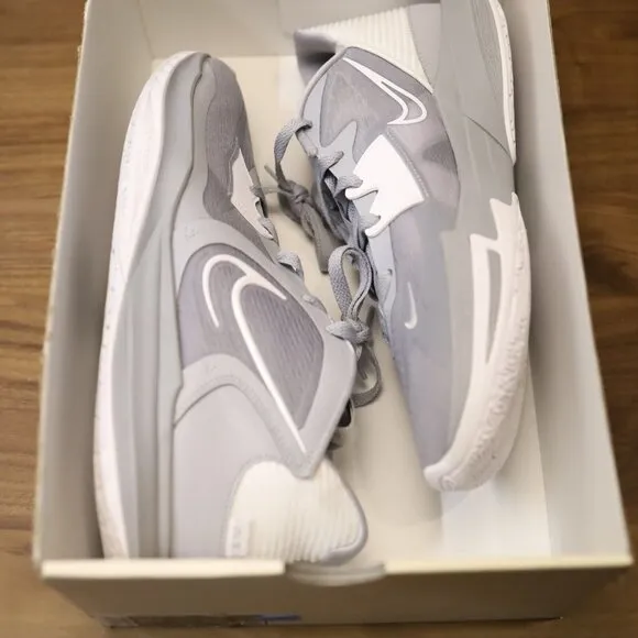 Kyrie Low 5 'Wolf Grey' DO9617-001 Men's 12.5