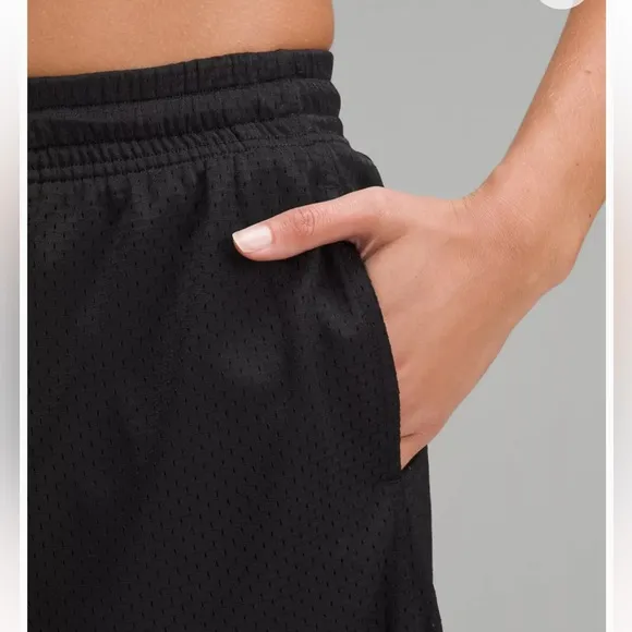 Lululemon Relaxed-Fit Mesh Training Short 8&quot;
