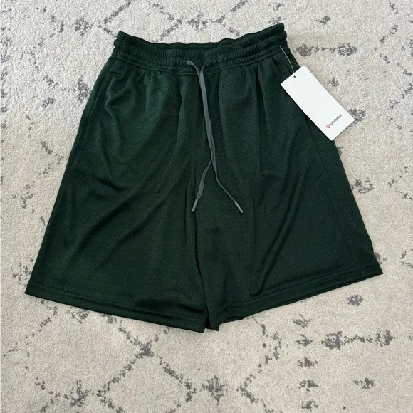 Lululemon Relaxed-Fit Mesh Training Short 8&quot;
