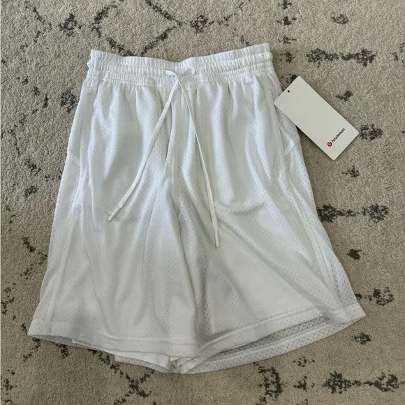 Lululemon Relaxed-Fit Mesh Training Short 8&quot;