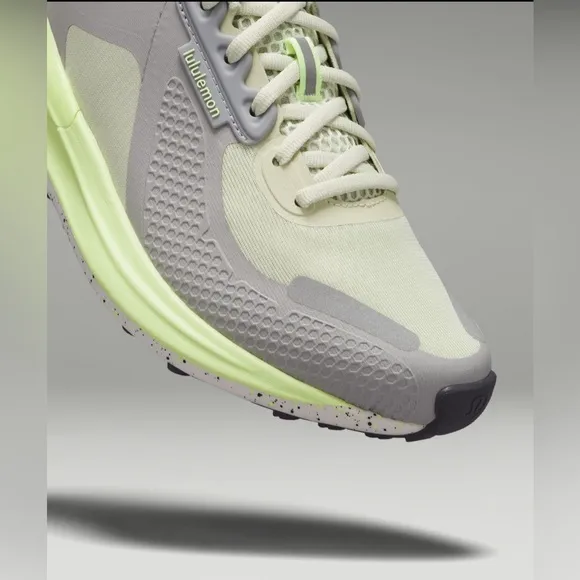 Lululemon Women's Gray and Green Running Shoes 8 Brand NEW