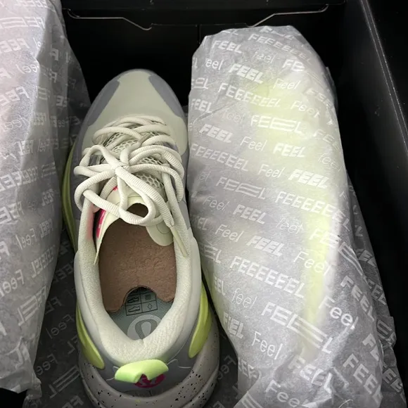 Lululemon Women's Gray and Green Running Shoes 8 Brand NEW