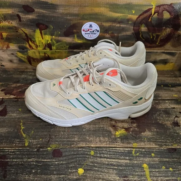 Men adidas athletic shoes size 10.5‎ new