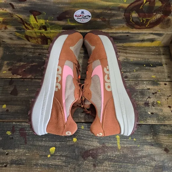 Men Nike‎ athletic shoes size 12 , 13 new