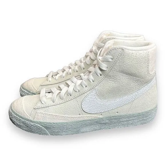 Men Nike Blazer Mid '77 SE Sneaker Shoe Summit White Size 7.5 DV0797-100