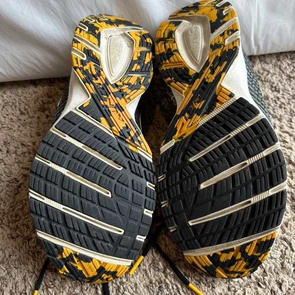 Men’s Launch 5 Brooks special 2018 Pittsburgh Marathon Edition