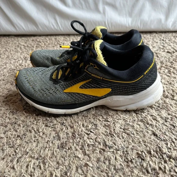 Men’s Launch 5 Brooks special 2018 Pittsburgh Marathon Edition