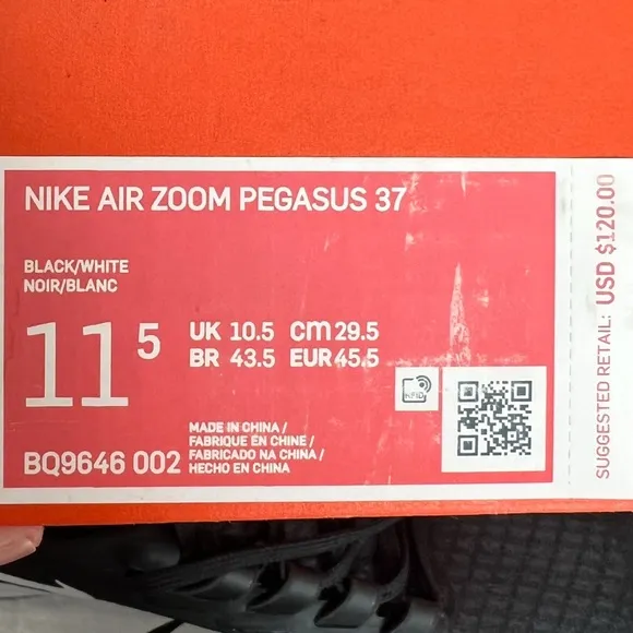 Men’s Nike Black and White Air Zoom Shoes with 11.5