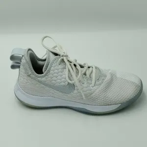 Men's Nike LeBron Witness 3 III Basketball Shoes