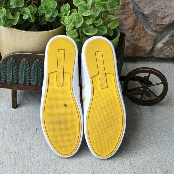 Michael Kors Irving Stripe Lace Up Womens Comfort Shoes White Yellow Sneakers 10